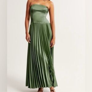 Abercrombie & Fitch Strapless Green Pleated Dress